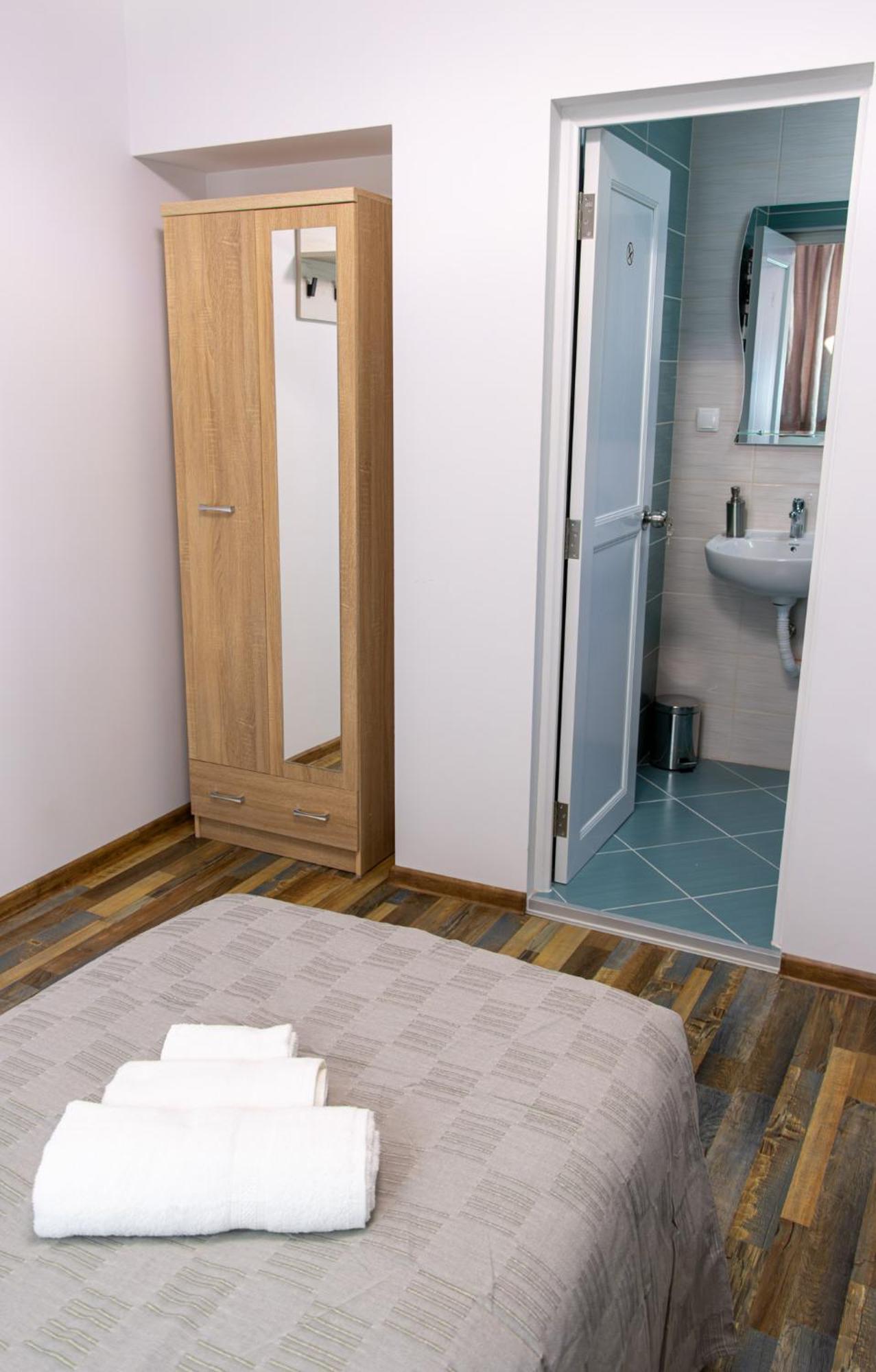 Navial 1 Hotel Gabrovo Kültér fotó